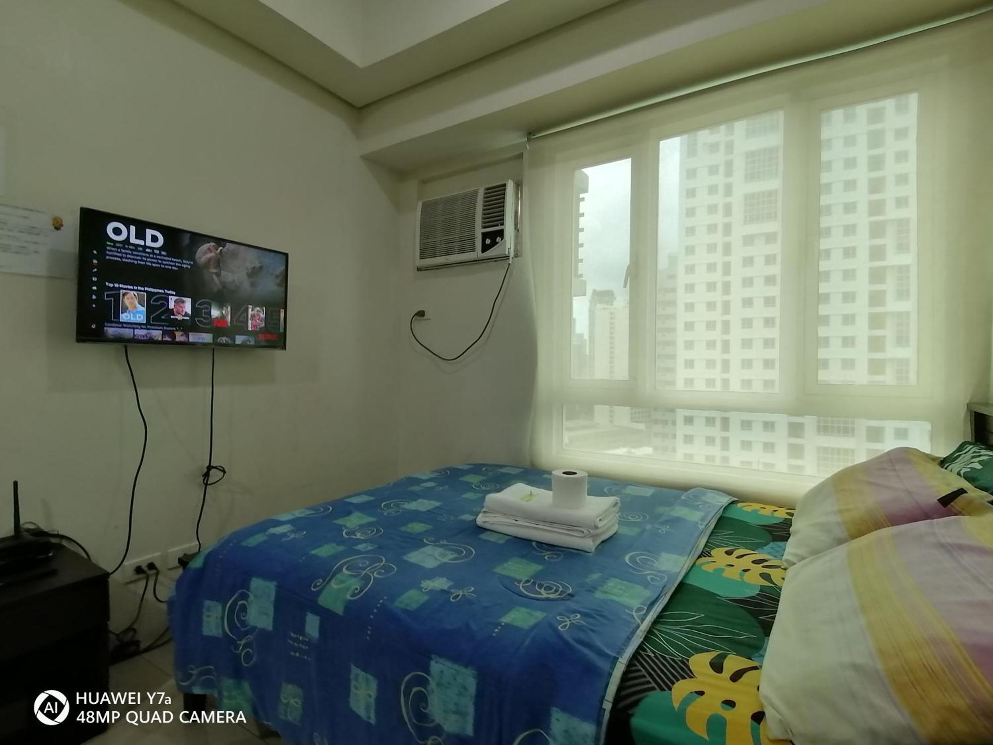 The Beacon Makati Staycation Suites Манила Экстерьер фото